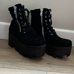 CURRENT MOOD Suede Platform Boots